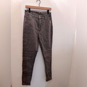 Fashion nova jeans size 13